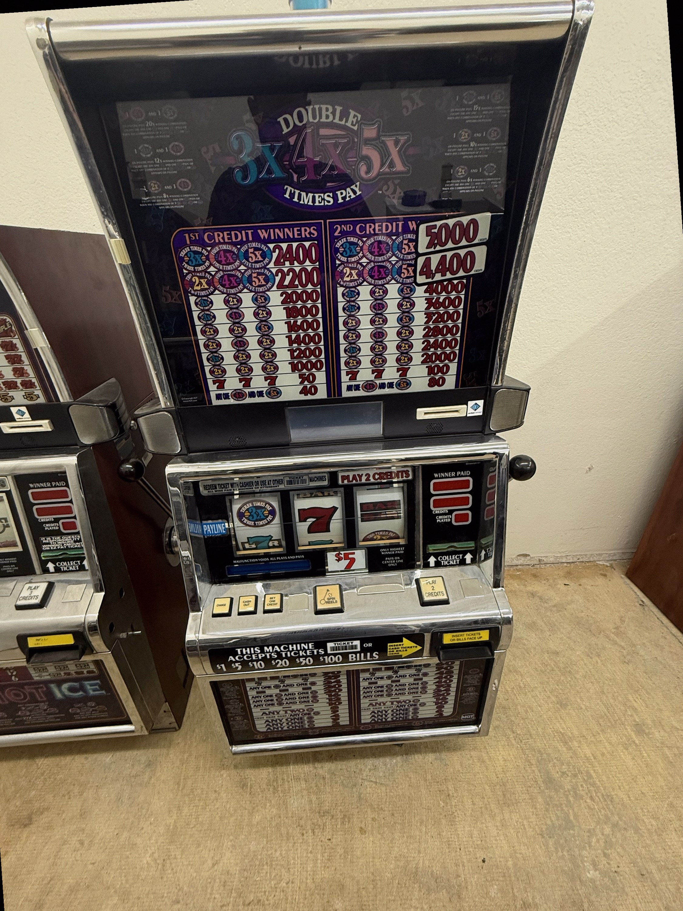 IGT S2000 Reel Spinner Double 3x4x5x Times Pay