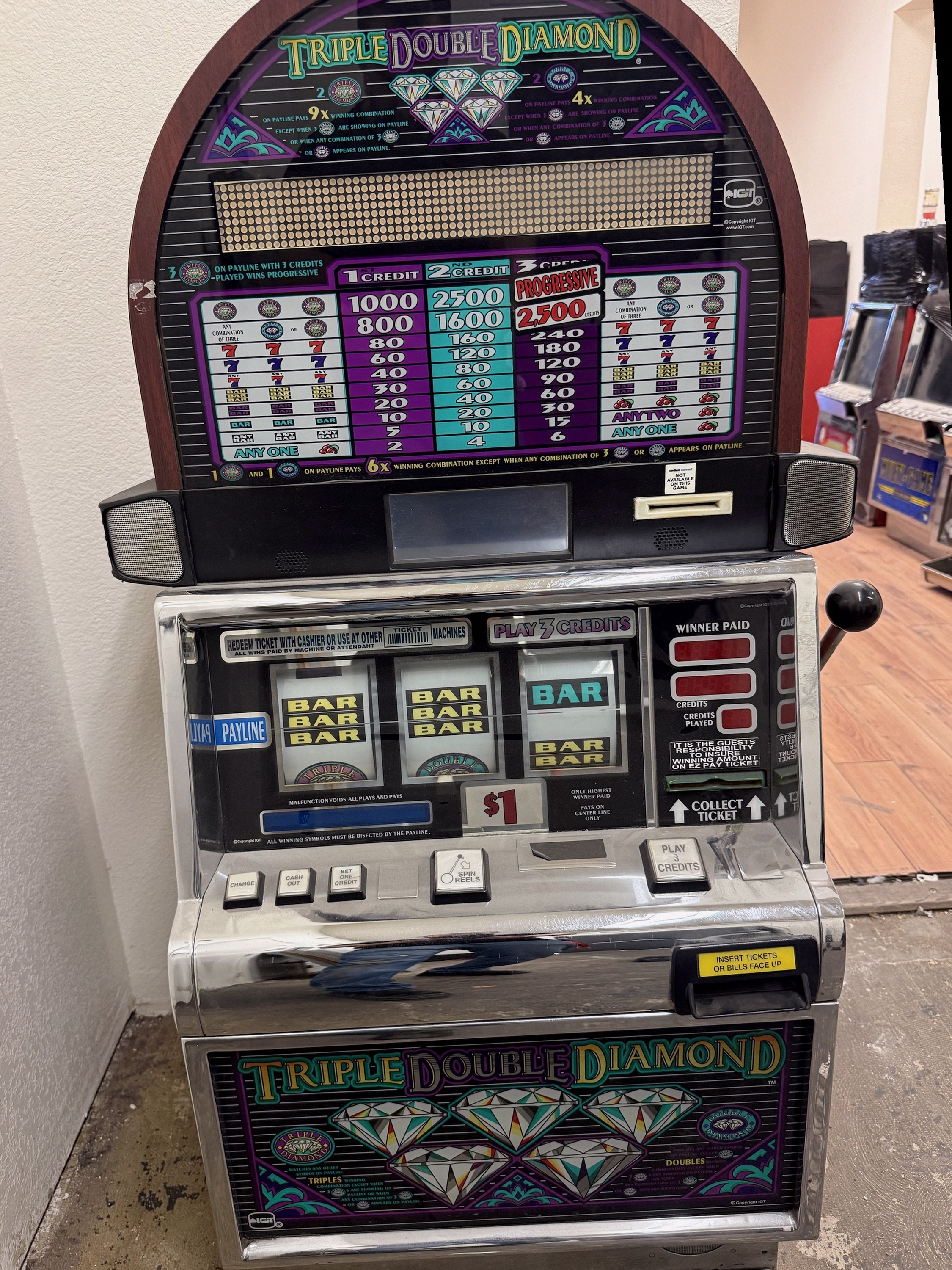 IGT S2000 Reel Spinner Triple Double Diamond 3 Coin
